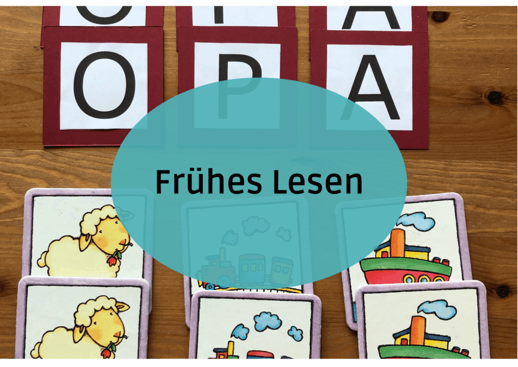 Beitragsbild zum Blogartikel "Frühes Lesen". Ein Foto, das Lese- und Bildkarten zeigt.